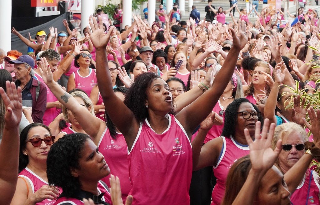 Outubro Rosa: Encontro esportivo reforça campanha em São Gonçalo