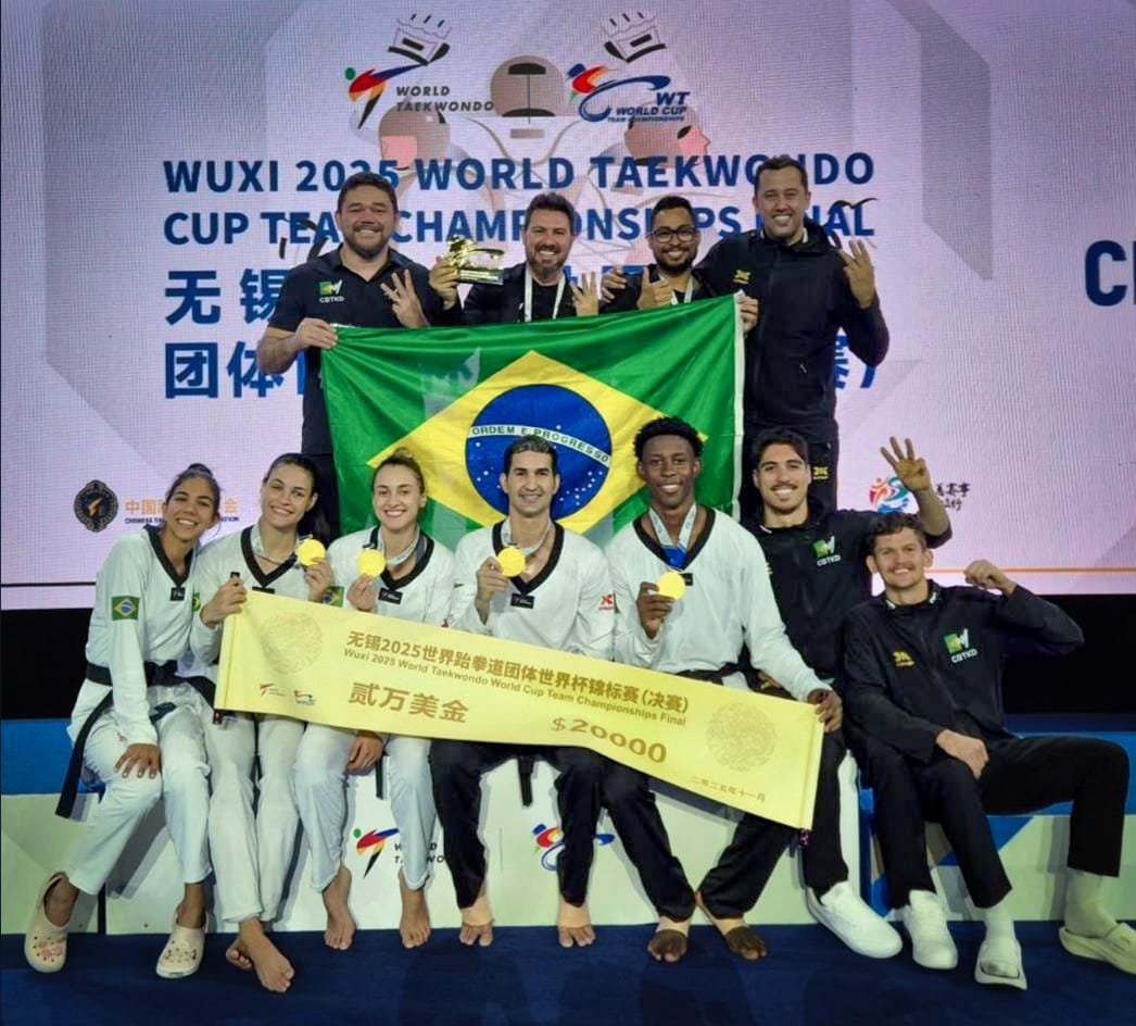 Brasil garante ouro na Copa do Mundo de Taekwondo por equipes