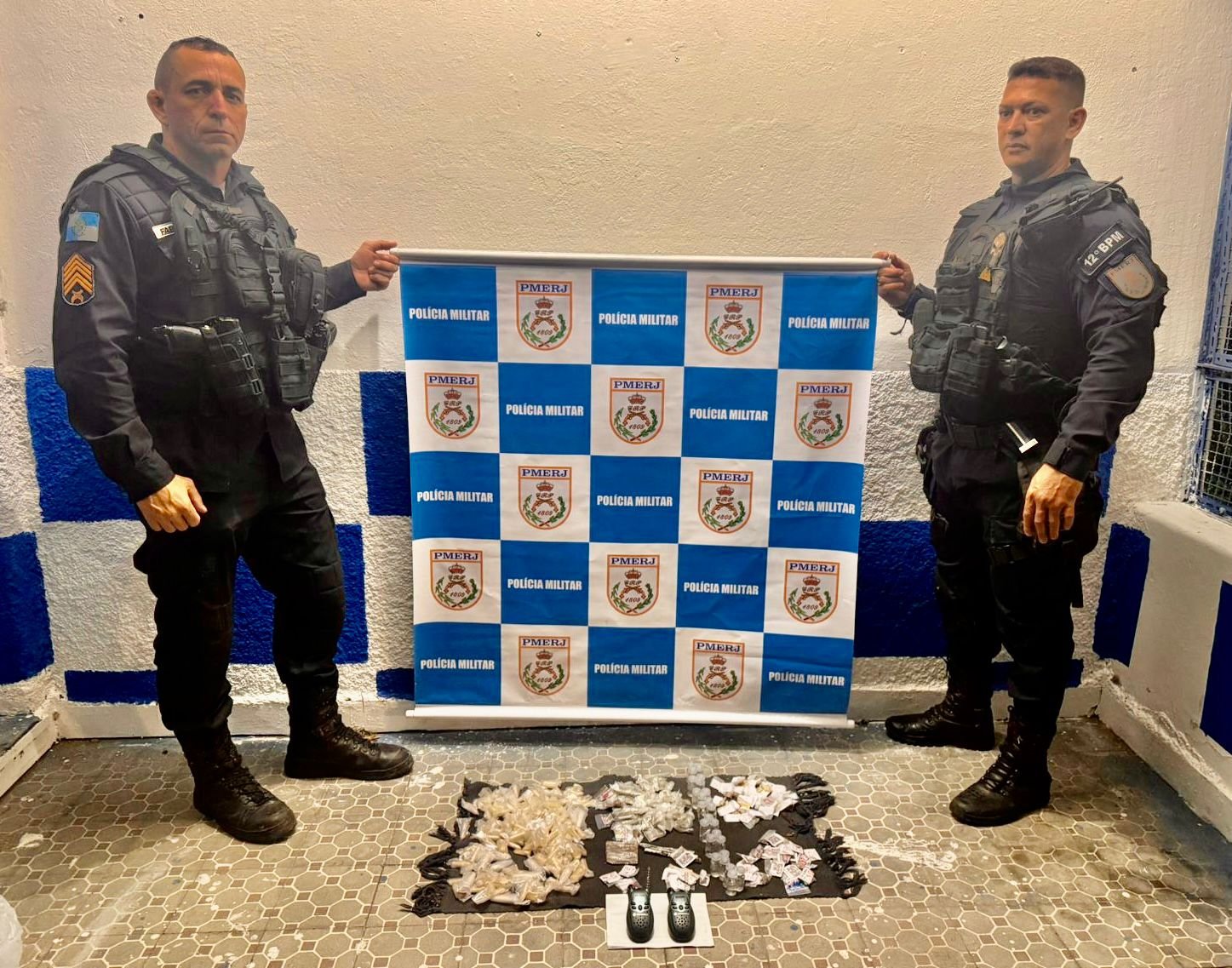 Suspeito de tráfico é preso na comunidade Capim Melado, em Niterói