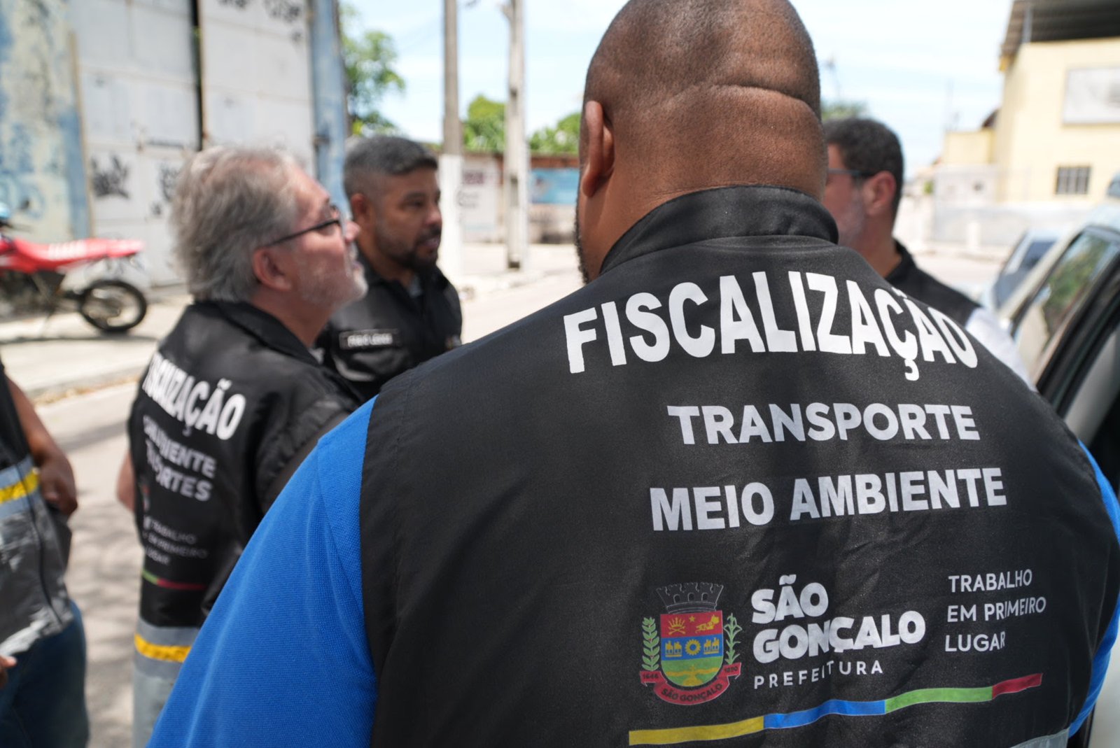 Jardim Catarina recebe operação de fiscalização ambiental da Prefeitura