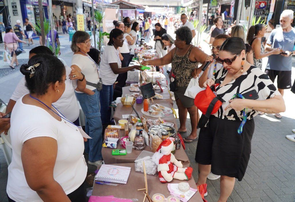 Gonçalenses aprovam a Feira do Empreendedorismo Feminino
