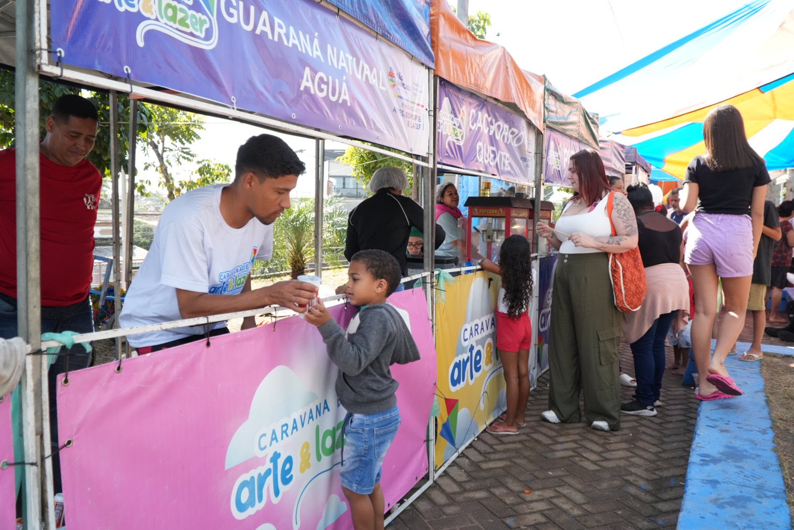 Vem brincar! Caravana de Arte e Lazer desembarca na Vila Candoza e Porto da Pedra, em São Gonçalo