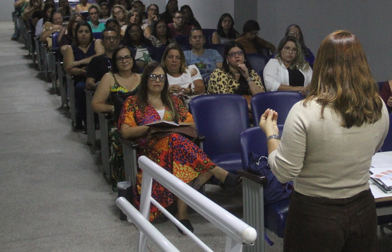 Secretaria Municipal de Educação investe na formação de educadores para altas habilidades e superdotação