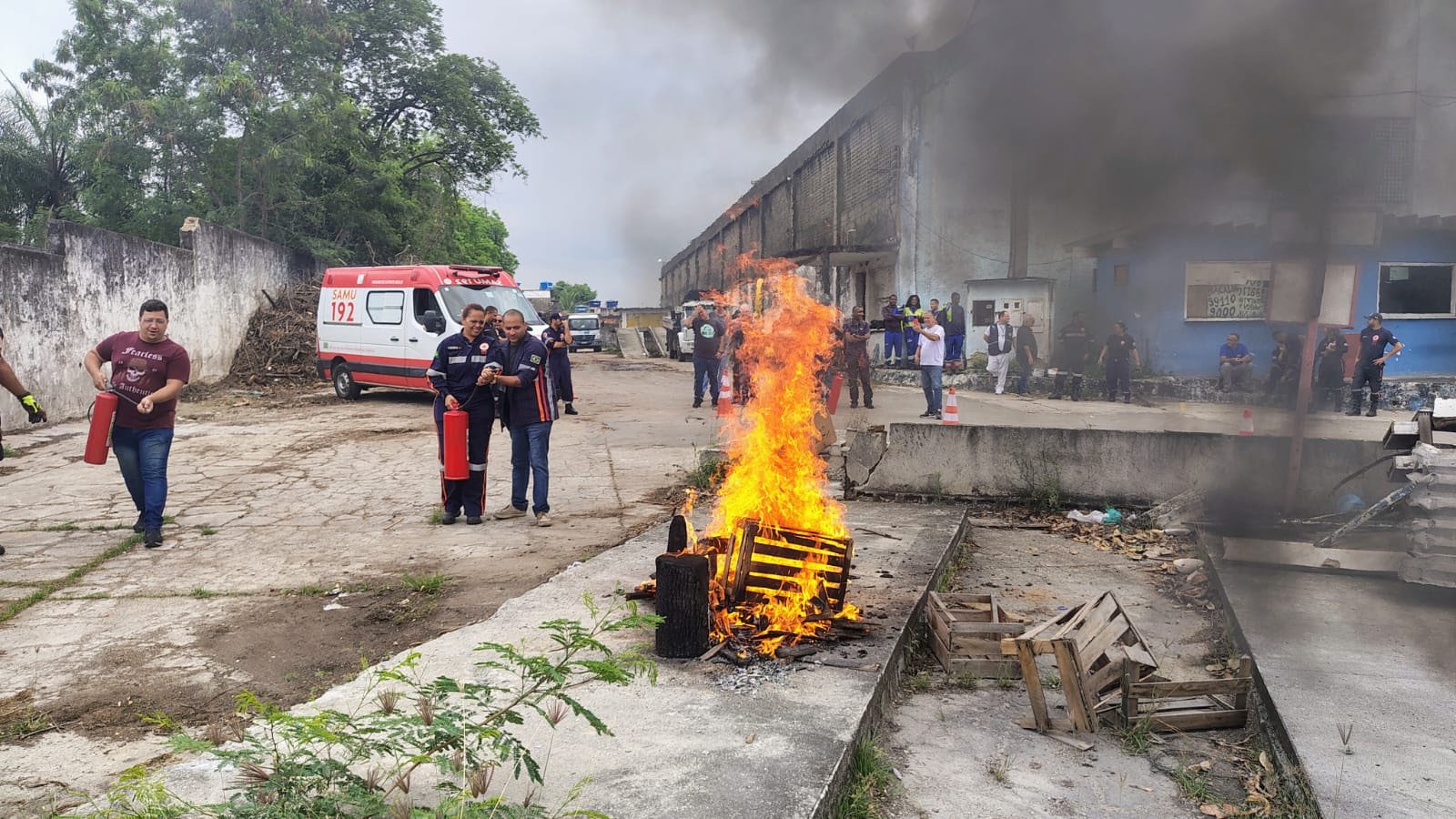 Samu de São Gonçalo participa de simulado de atendimento a múltiplas vítimas