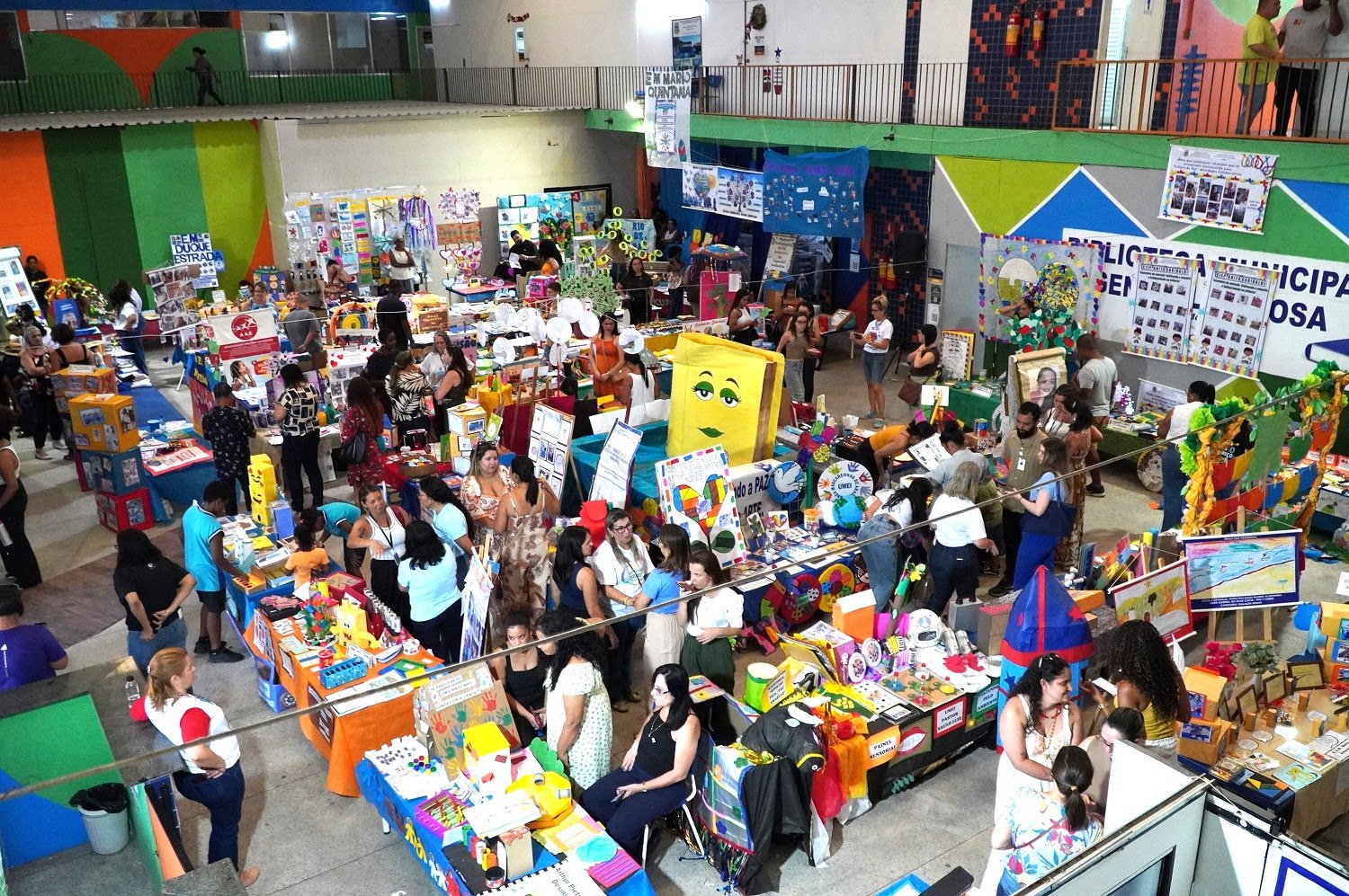 Secretaria Municipal de Educação realiza mostra pedagógica com 75 unidades de ensino