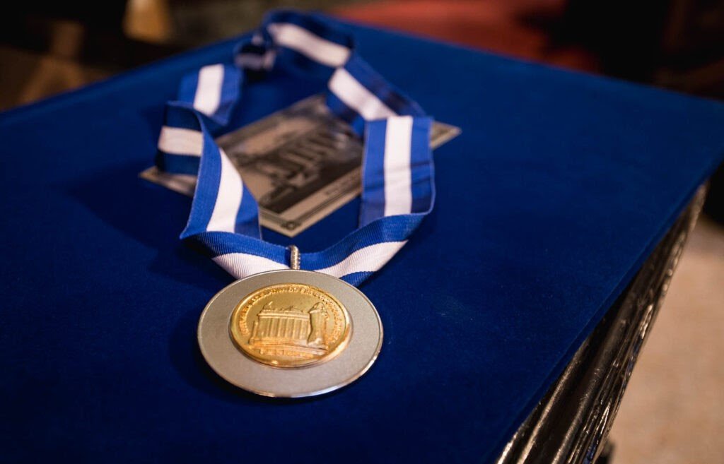 Deputados da Alerj protocolam Medalha Tiradentes post mortem a policiais vitimados na operação contenção