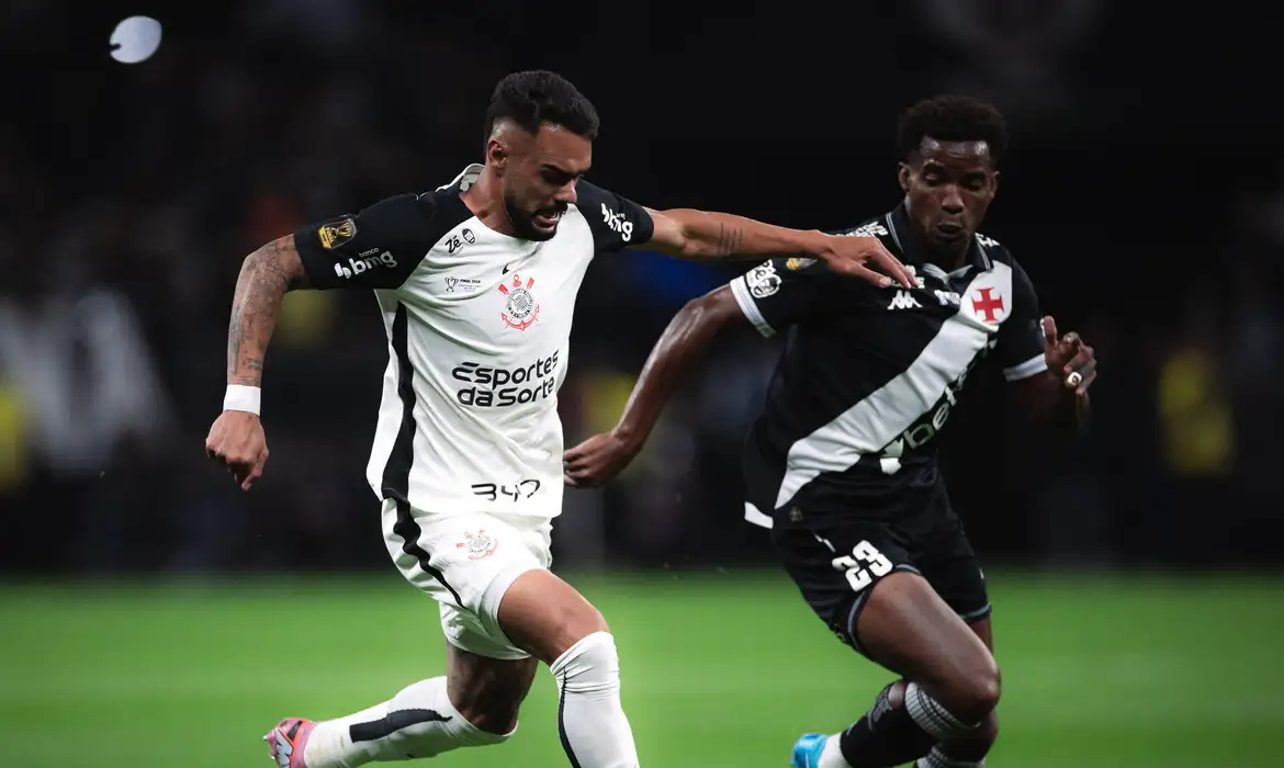 Empate sem gols marca o início da final entre Corinthians e Vasco na Copa do Brasil