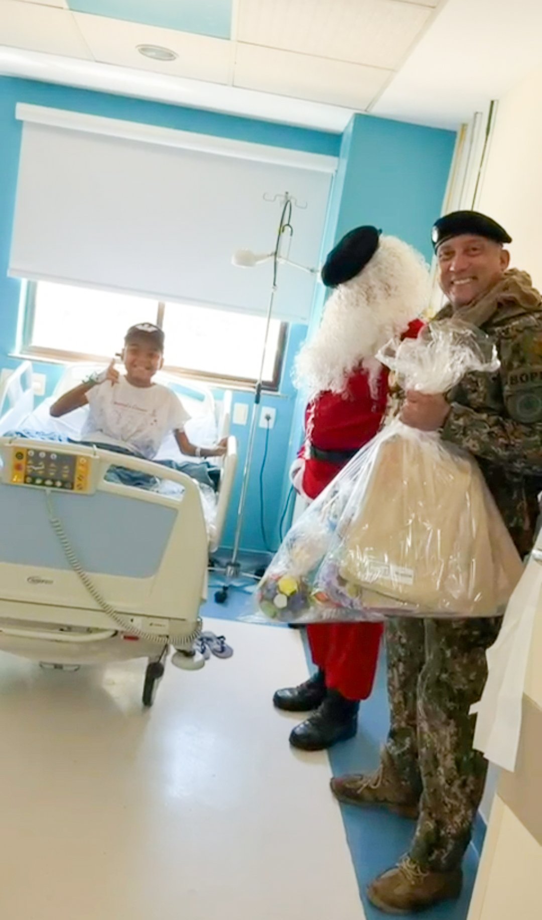 BOPE realiza ação de Natal no Hospital Estadual da Criança