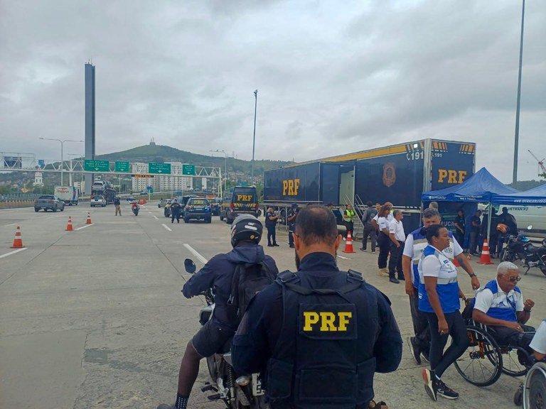 Ação integrada na Ponte Rio-Niterói marca início da Operação Rodovida no RJ