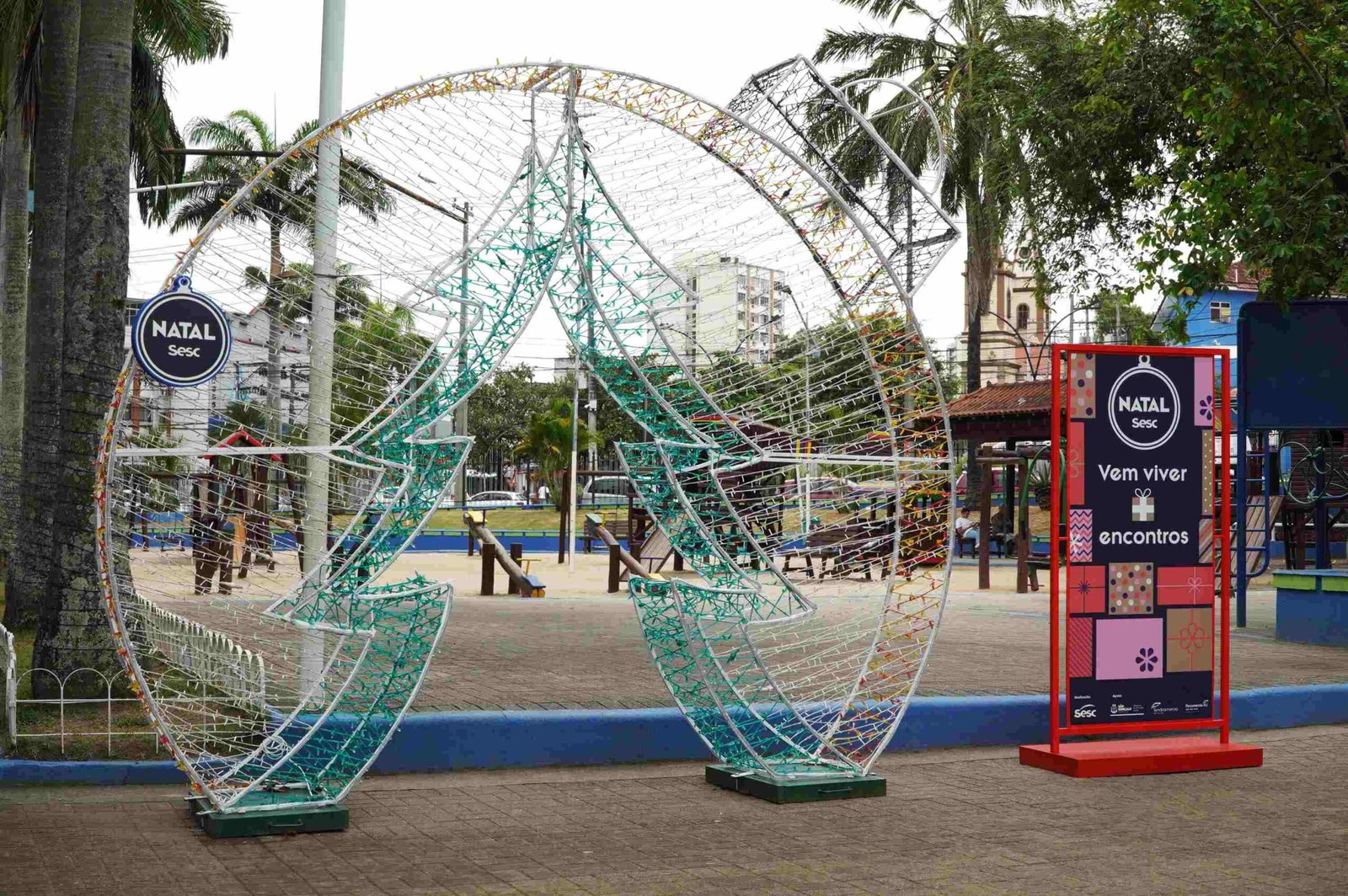 Em São Gonçalo, Zé Garoto e Bandeirante terão praças decoradas para o Natal