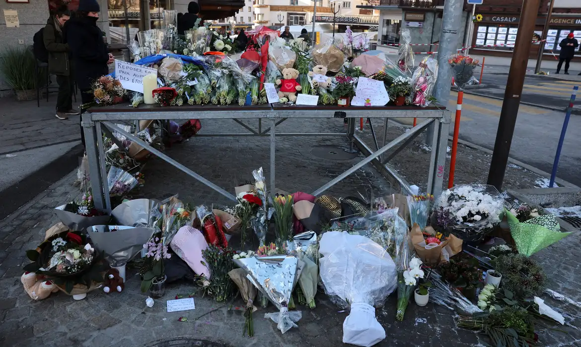 Suíços lidam com difícil identificação das vítimas de incêndio