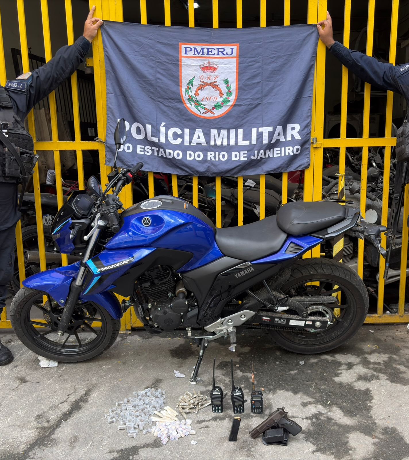 Gerente do tráfico da comunidade do Morrão é preso em residência em São Gonçalo