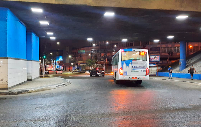 Em São Gonçalo, Terminal Rodoviário de Alcântara vira ponto itinerante de hidratação de água