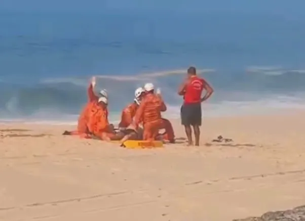 Idoso de 70 anos morre afogado em praia de Maricá