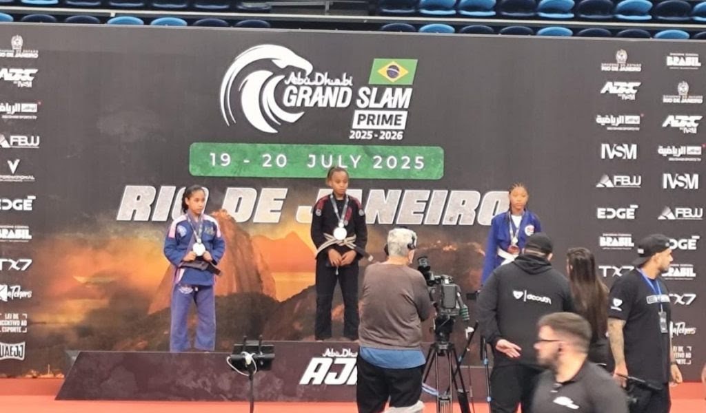 São Gonçalo leva atletas para campeonato mundial de Jiu-jítsu