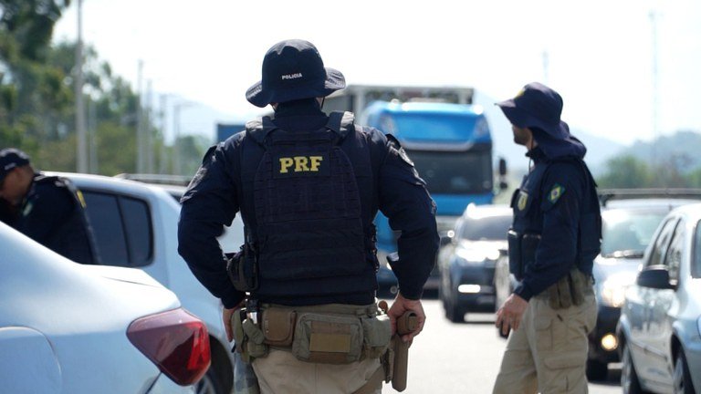 Carnaval: Mortes nas rodovias federais do RJ caem 28,5% durante operação