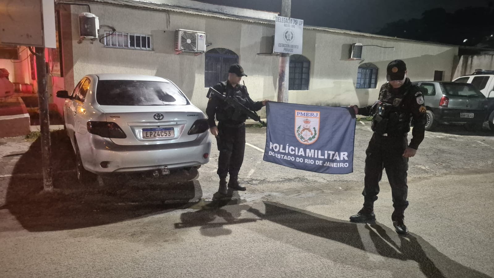 7º BPM de São Gonçalo recupera carro furtado em Guapimirim