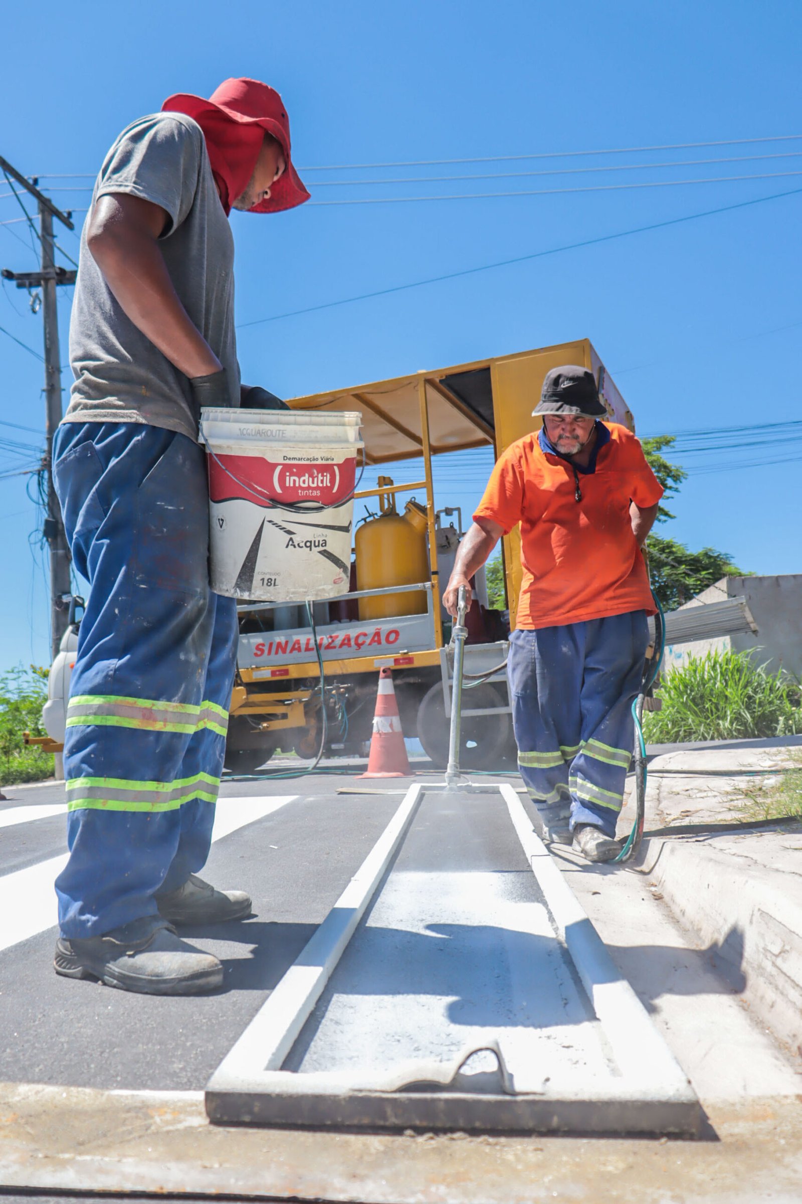 Ruas do Jardim Bom Retiro recebem nova sinalização horizontal