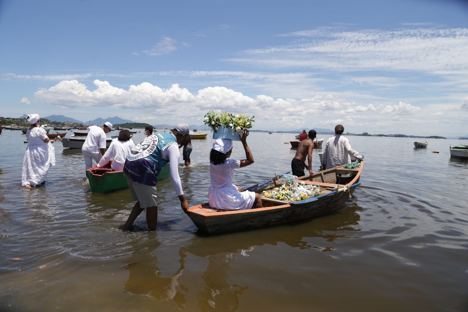 Povos tradicionais de matrizes africanas celebram Presente de Iemanjá neste domingo (8)