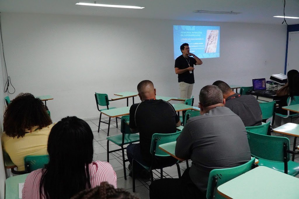 Capacitação da Vigilância Sanitária em supermercados segue em São Gonçalo
