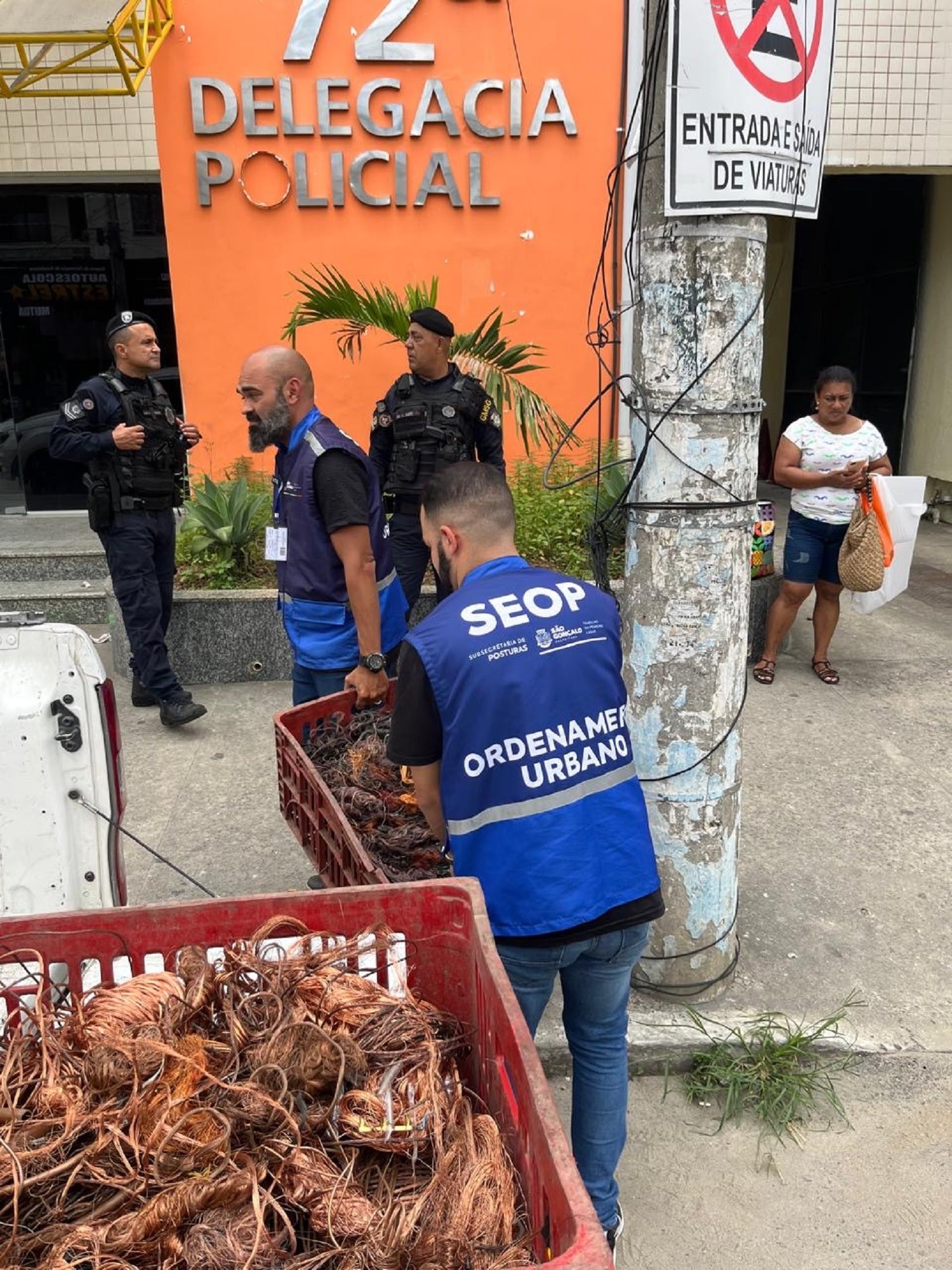 São Gonçalo: Operação de fiscalização mira ferros-velhos da cidade