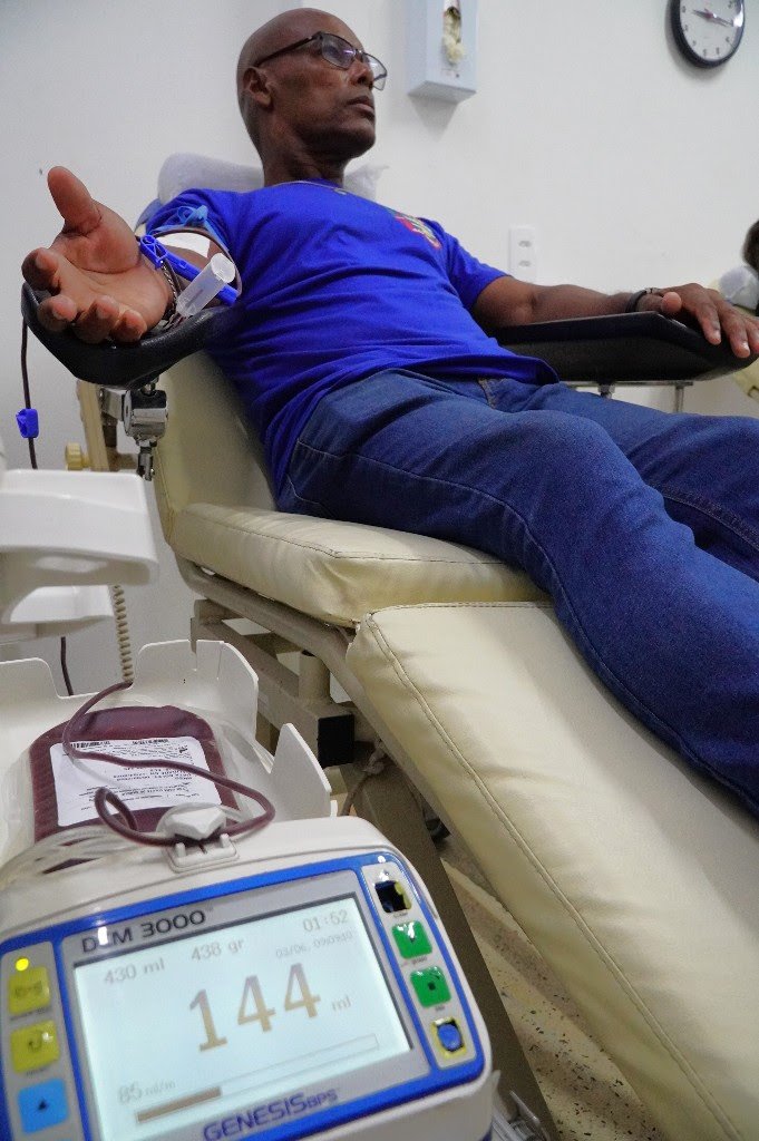 Servidores da prefeitura contribuem com doação de sangue