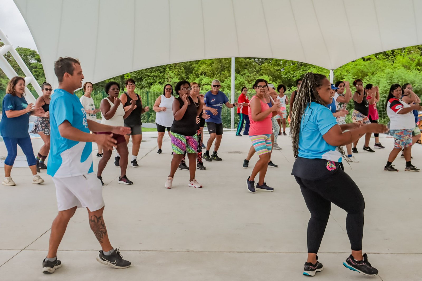Prepare o tênis! Parque RJ Nosso Sonho promove grande aulão de dança feminino neste sábado
