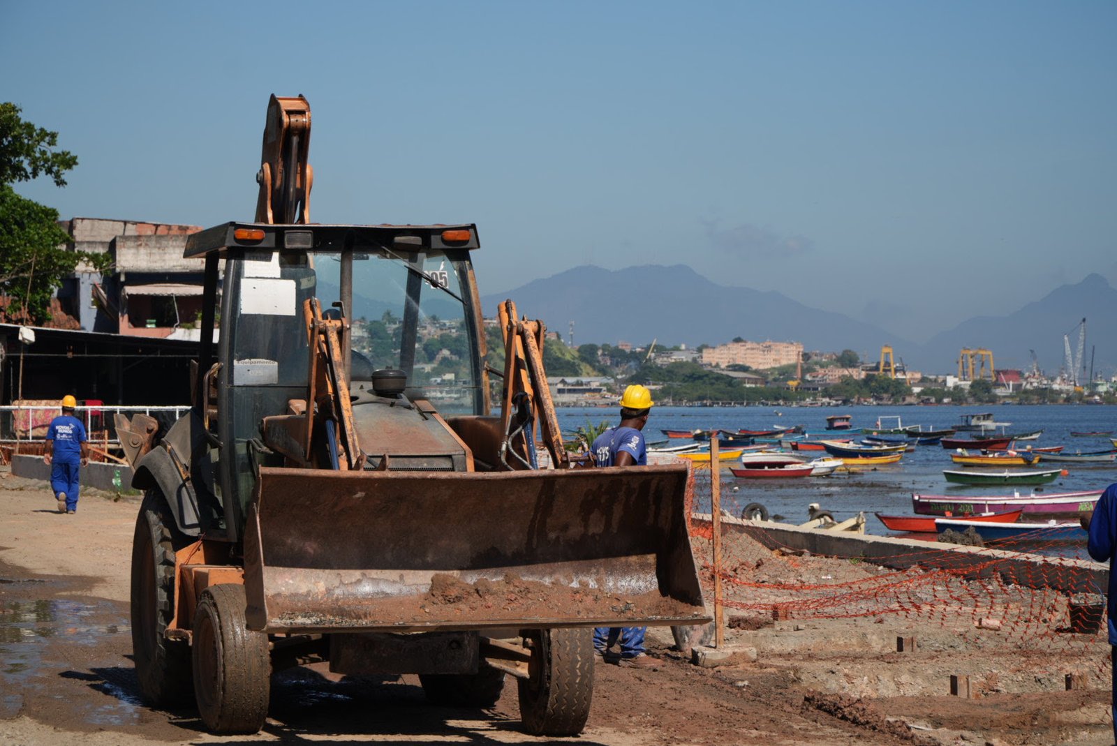 Praia das Pedrinhas avança nas obras e já tem 60% dos serviços concluídos