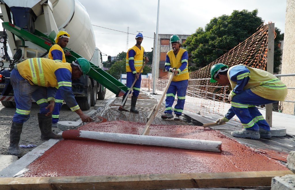 Trecho da ciclovia do MUVI no Alcântara avança com concretagem no trecho 5