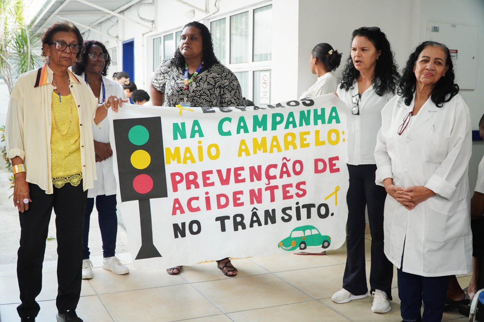 Maio Amarelo leva conscientização sobre trânsito à Clínica Municipal Gonçalense do Mutondo