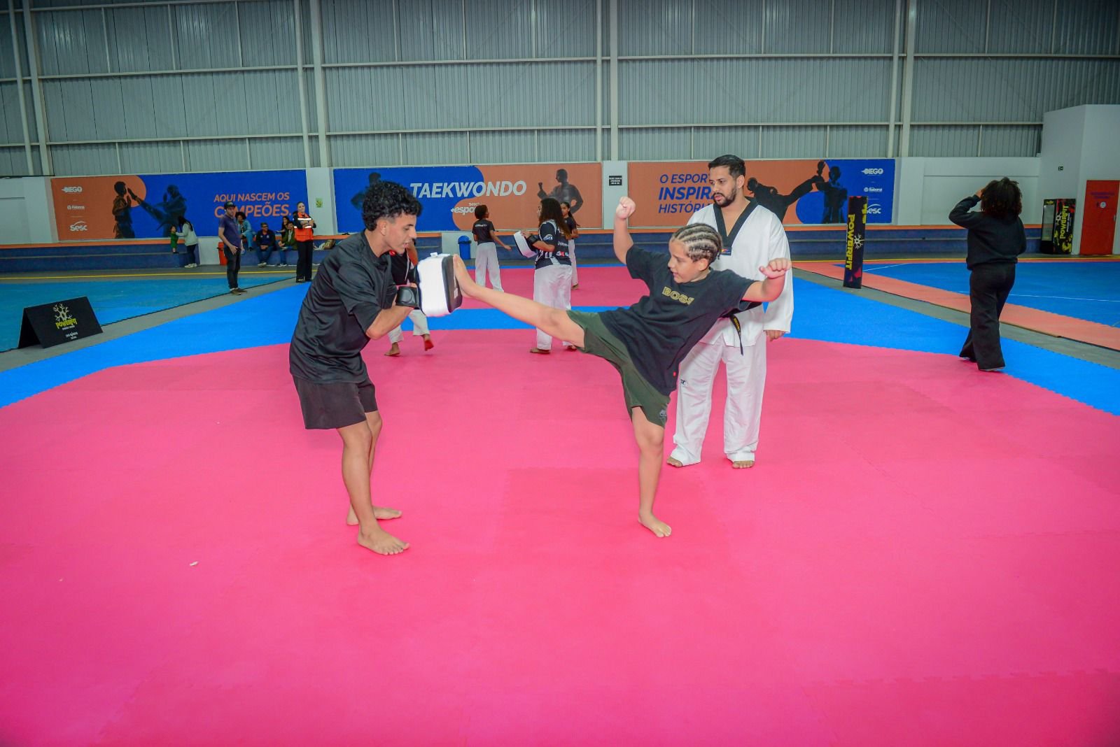 Taekwondo passa a integrar o Projeto Itaboraí + Esportes com aulas gratuitas