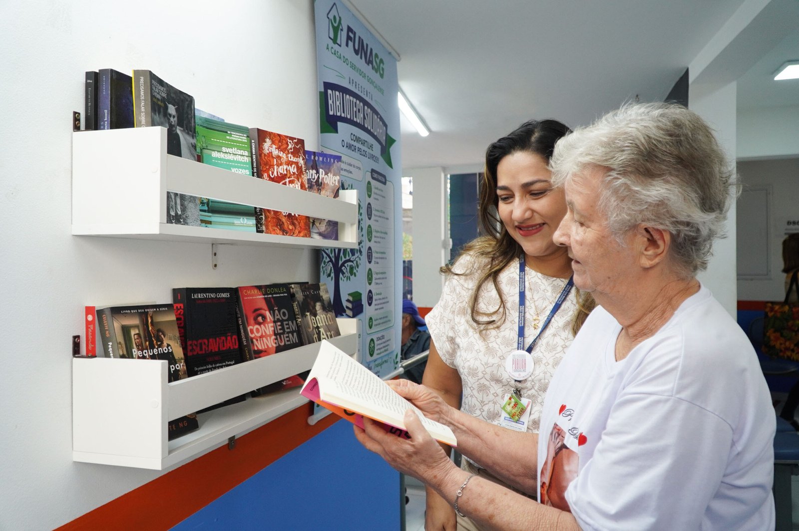 Biblioteca Solidária da Funasg incentiva leitura e fortalece saúde mental dos usuários