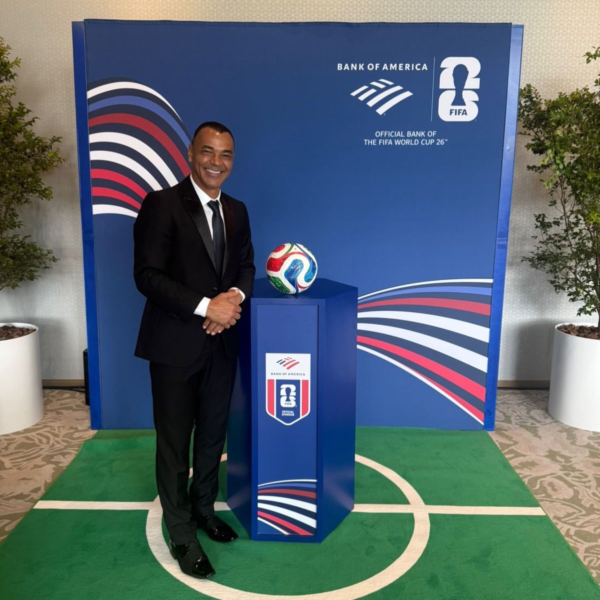 Cafu defende Ancelotti e pede menos pressão na base
