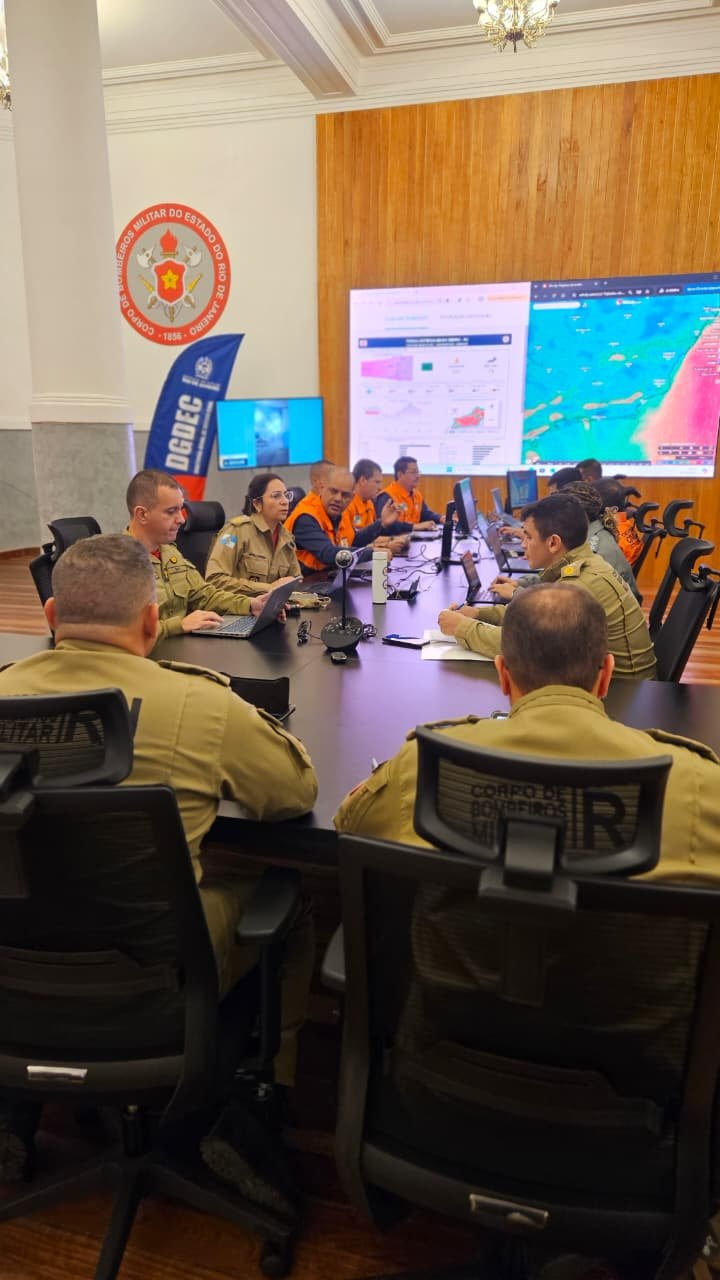 Rio entra em alerta com previsão de vendaval e Estado aciona Gabinete de Crise