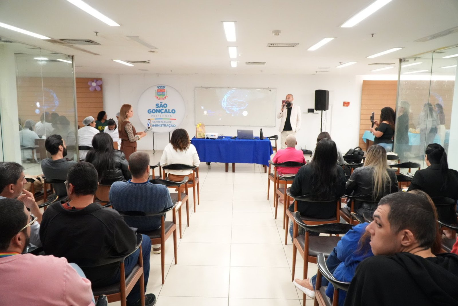 Prefeitura promove palestra sobre inteligência emocional para os servidores