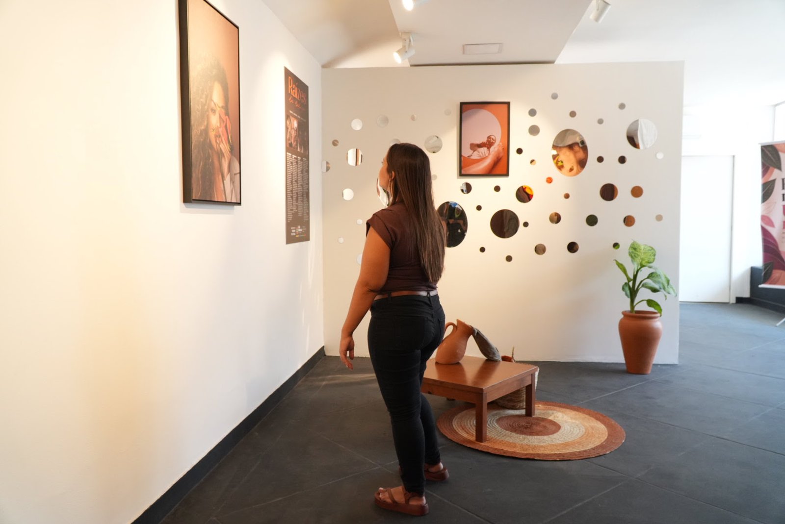 São Gonçalo: exposição ‘Raízes da Beleza’ está aberta para visitação na Casa das Artes