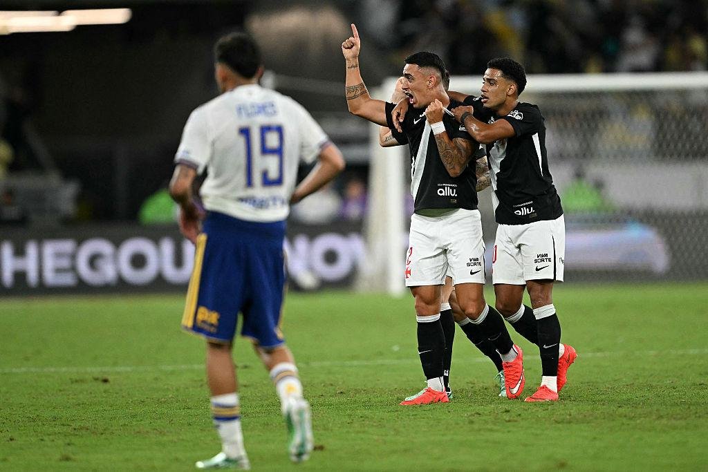 Vasco leva virada do Boca no Maracanã e dá adeus à Sul-Americana