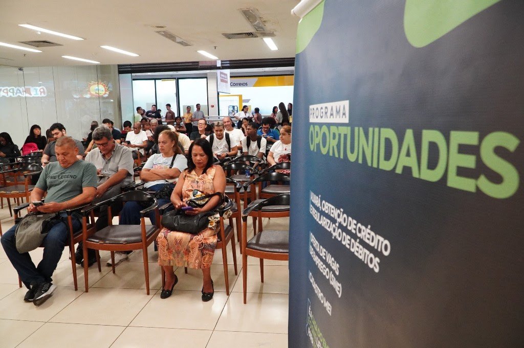 Programa Oportunidades aproxima gonçalenses do mercado de trabalho no Partage Shopping
